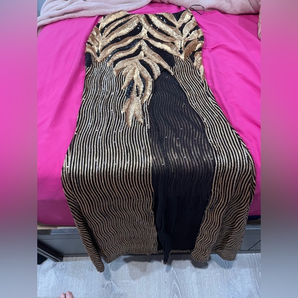 Fashion nova dress - Picture 2 of 4